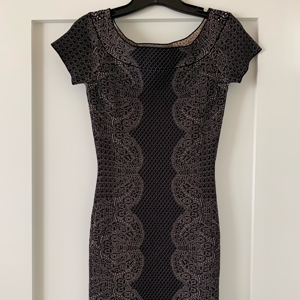 New BCBG MaxAzria Cocktail Sleek Fitting Dress